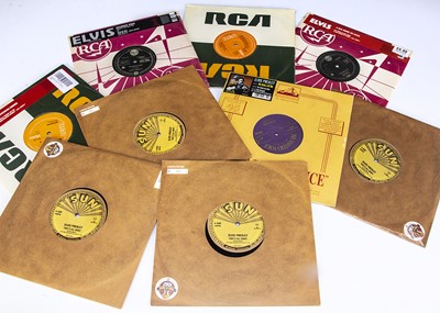 Lot 27 - Elvis Presley 10" Singles