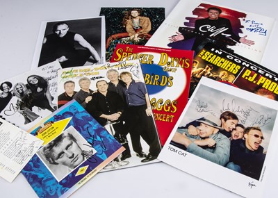 Lot 368 - Rock / Pop / Signatures