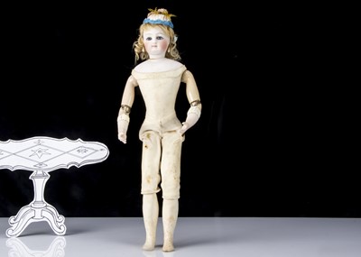 Lot 14 - A fine mid 19th century fashionable doll