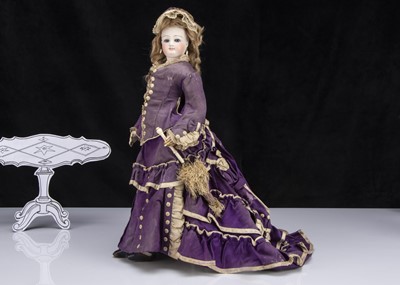 Lot 40 - A Barrois swivel headed fashionable doll