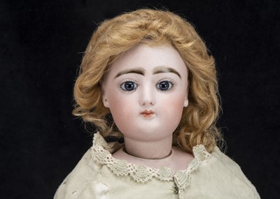 Lot 89 - A late 19th century Gaultier swivel-head fashionable doll