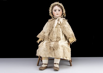 Lot 196 - A large unmarked Jumeau bebe