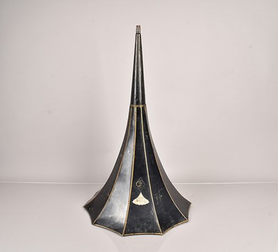 Lot 72 - Phonograph horn