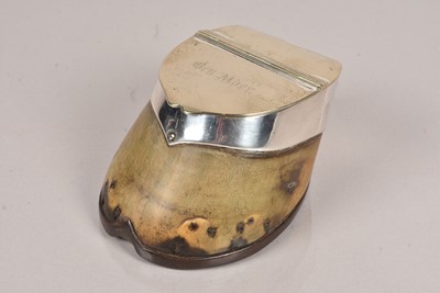 Lot 166 - A white metal mounted Horse's Hoof trinket box