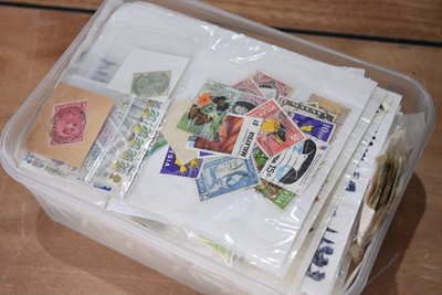 Lot 181 - A collection of Victorian and Later loose stamps