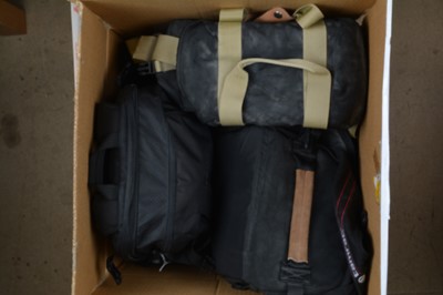 Lot 167 - Camera Outfit and Camera Bags
