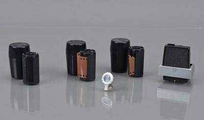 Lot 293 - Nikon Accessories