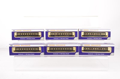 Lot 20 - Dapol N Gauge GWR Coaches (6)