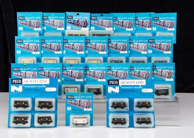 Lot 43 - Peco N Gauge Prenationalisation Railway Company Goods Wagons