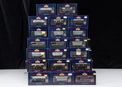 Lot 146 - Bachmann OO Gauge Pre Nationlization Goods Wagons (20)