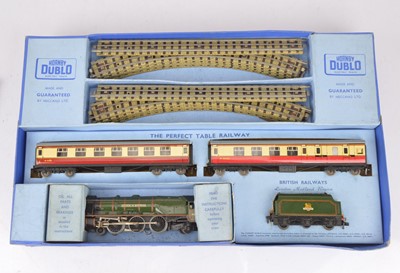 Lot 274 - Hornby-Dublo 00 Gauge 3-Rail early EDP12 'Duchess of Montrose' BR Passenger Train Set