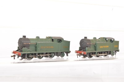 Lot 280 - Pair of Hornby-Dublo 00 Gauge  3-Rail SR Malachite green 0-6-2T 2594 Locomotives (2)