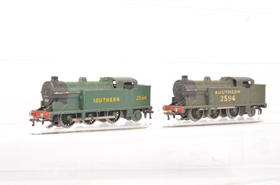 Lot 281 - Hornby-Dublo 00 Gauge  3-Rail SR olive and Malachite green 0-6-2T 2594 Locomotives (2)
