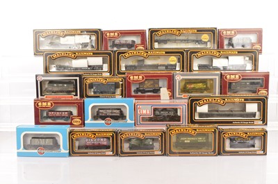 Lot 493 - Mainline GMR Airfix Lima  and Dapol boxed Goods Rolling Stock (21)