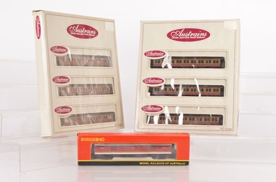 Lot 750 - Australian HO Gauge Coaching Stock