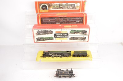 Lot 63 - Hornby 00 gauge Steam Locomotives and tenders (5)