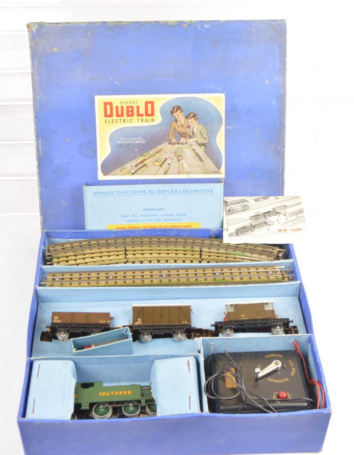 Lot 207 - Hornby-Dublo 3-rail 00 gauge early Southern Goods Train set