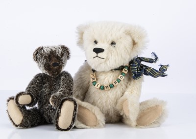 Lot 118 - Two artist teddy bears