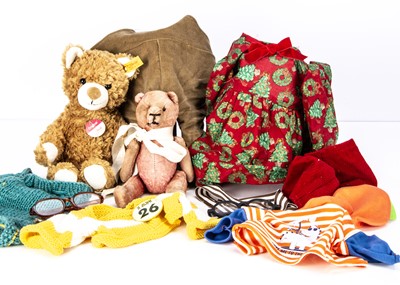 Lot 289 - A Steiff yellow tag Original unjointed teddy bear