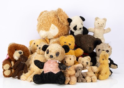 Lot 322 - Twenty Six vintage manufactured teddy bears