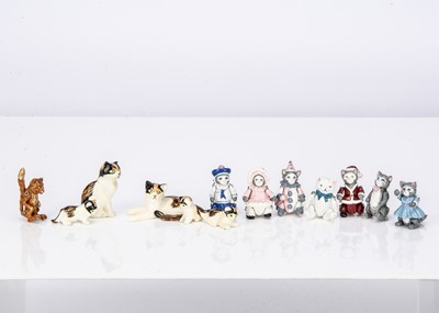 Lot 359 - Thirteen Hantel Miniature cats