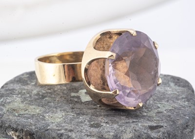 Lot 134 - An amethyst Finnish design modernist dress ring