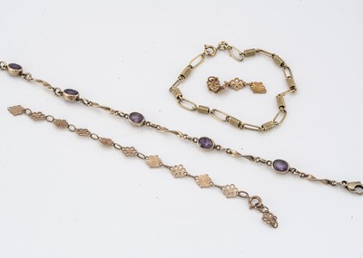 Lot 151 - Three 9ct gold bracelets