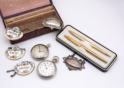 Lot 218 - A leather jewellery box