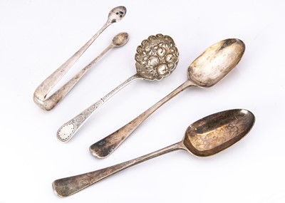 Lot 271 - A pair of George III silver tablespoons