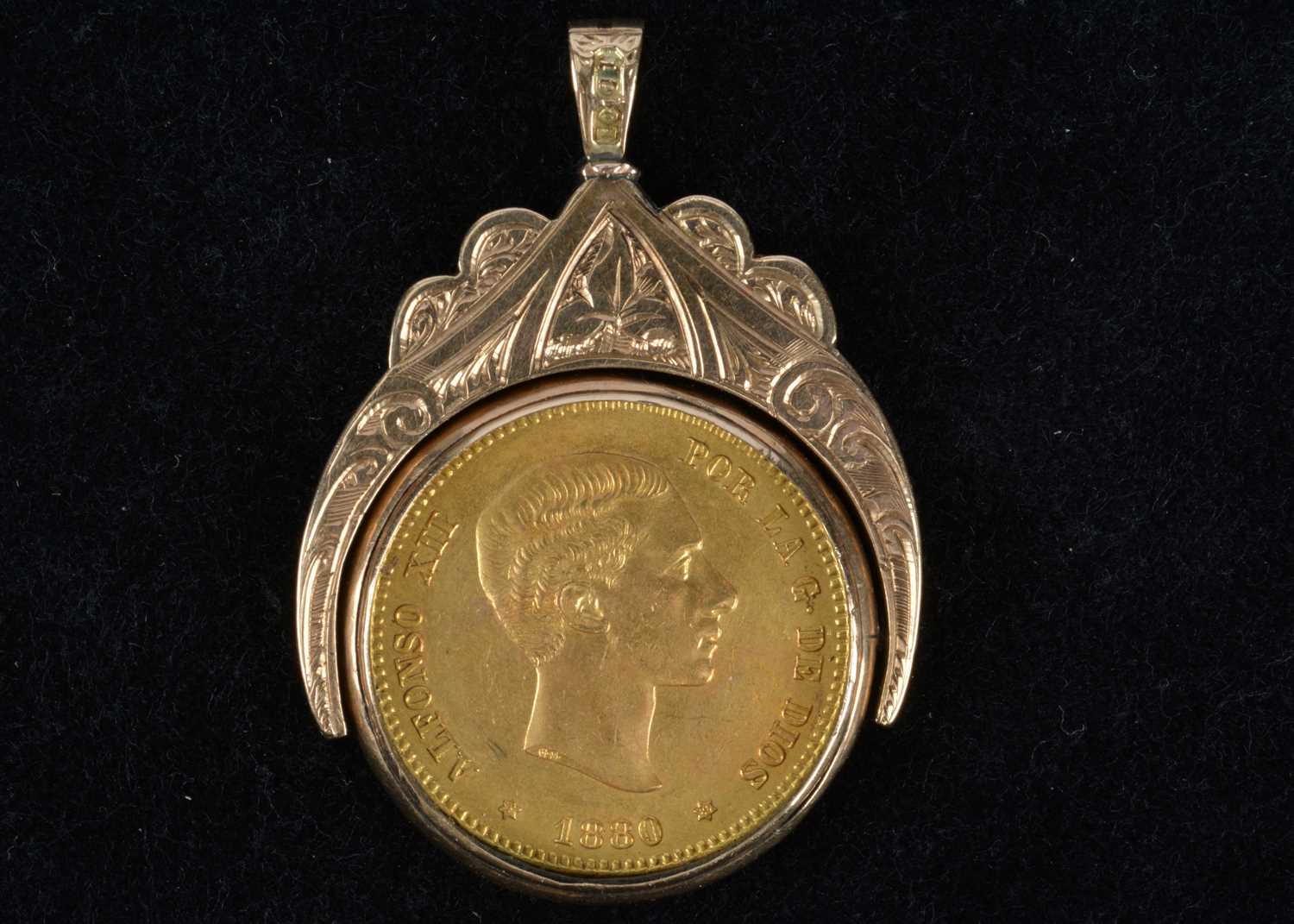 Lot 32 - A Spain 25 Pesetas Gold coin