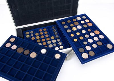 Lot 76 - A collection of British and World coinage and tokens