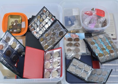 Lot 94 - A large collection of British and World Coinage