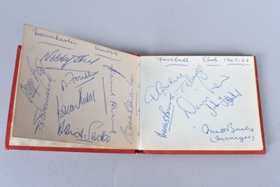 Lot 101 - Manchester United Autographs 1967/68