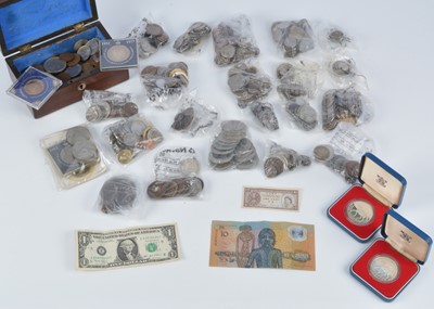 Lot 103 - A collection of British and world coinage
