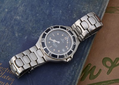 Lot 104 - A c1980s Omega Seamaster Professional 200M quartz stainless steel wristwatch