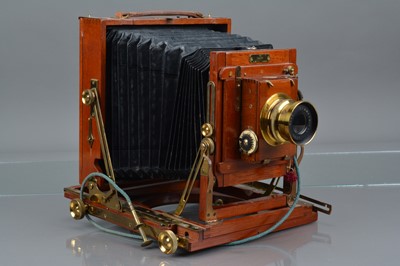 Lot 37 - A Thornton Pickard Victo Triple Extension Half Plate Mahogany and Brass Camera