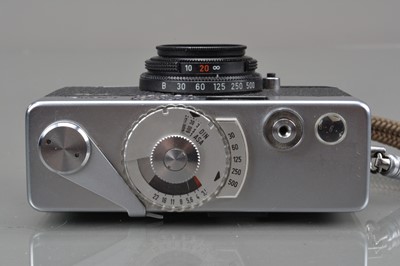 Lot 93 - A Rollei B 35 Compact Camera