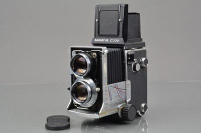 Lot 236 - A Mamiya C220 Professional TLR Camera