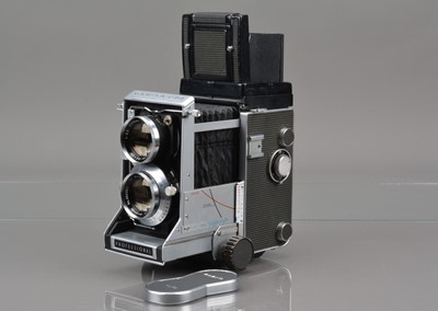 Lot 247 - A Mamiya C33 Professional TLR Camera