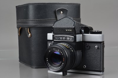 Lot 249 - A Kiev 60 Camera