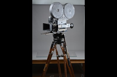 Lot 376 - A Mitchell NC 35mm Film Camera