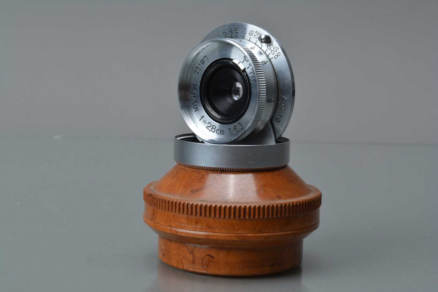 Lot 568 - A Leitz 2.8cm f/6.3 Hektor Lens