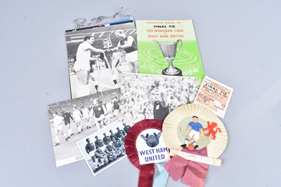 Lot 111 - West Ham United