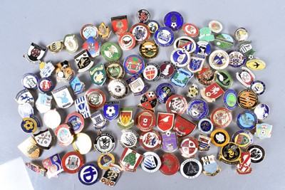 Lot 126 - English Football