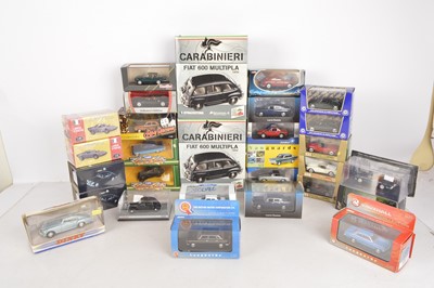 Lot 55 - Modern Diecast Postwar and Later Cars (29)