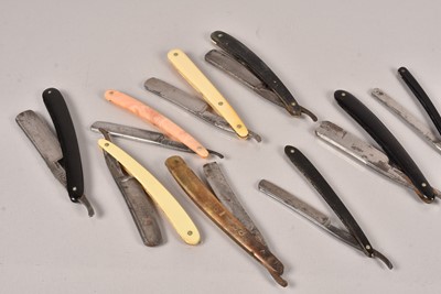 Lot 306 - A selection of cut throat razors