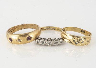 Lot 100 - Three 18ct gold rings