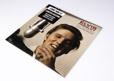 Lot 3 - Elvis Presley LPs