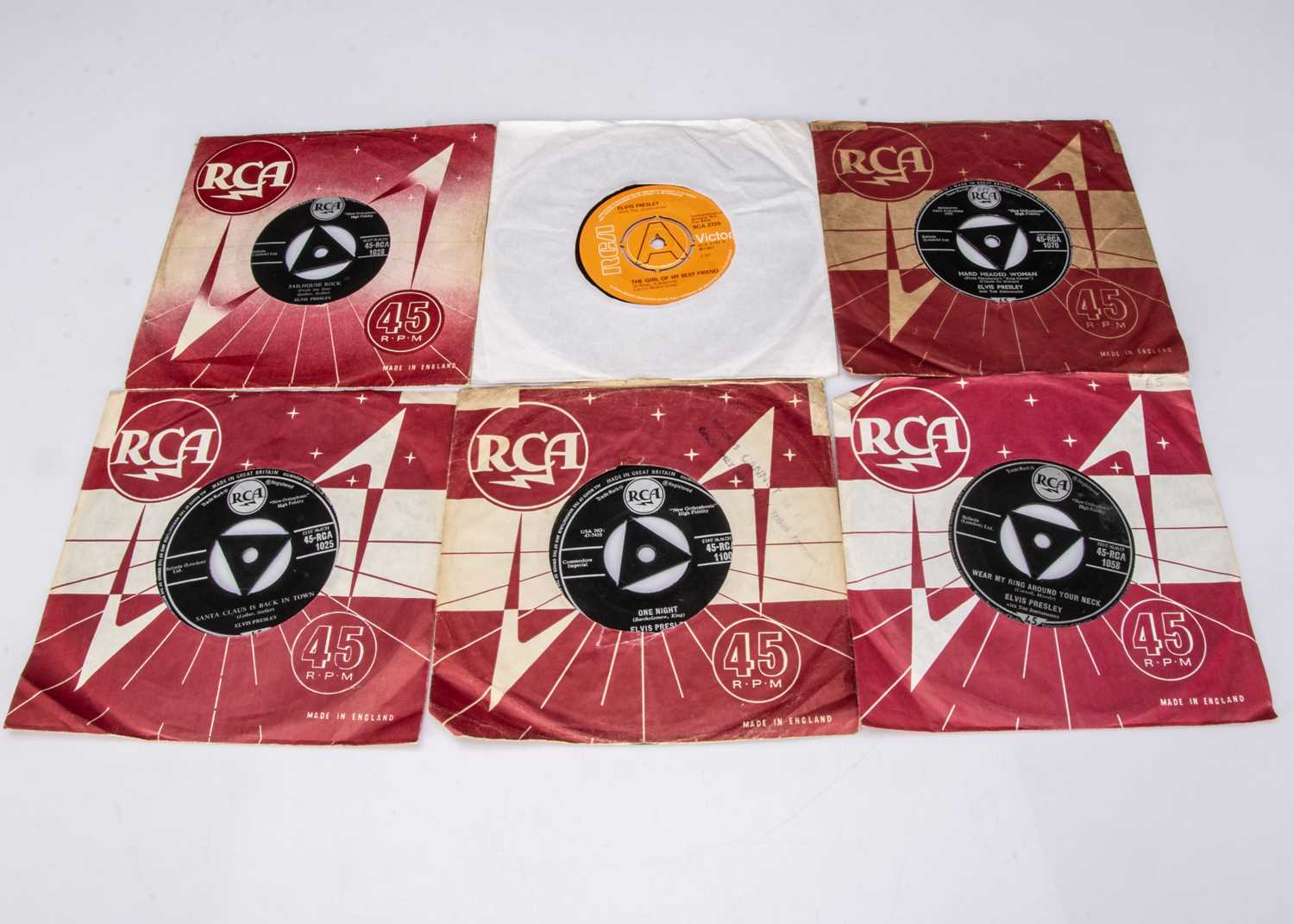 Lot 44 - Elvis Presley 7" Singles