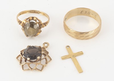 Lot 126 - A small quantity of 9ct gold